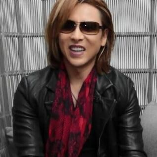 YOSHIKI