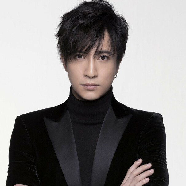 薛之谦 (Joker Xue)