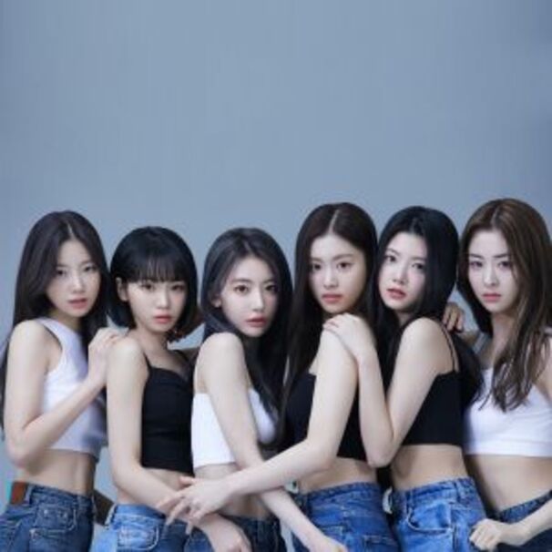 LE SSERAFIM (르세라핌)