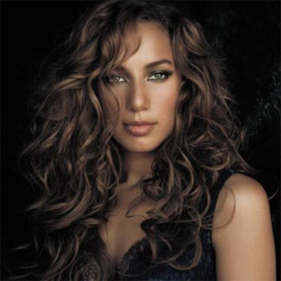 Bleeding Love – Radio Edit