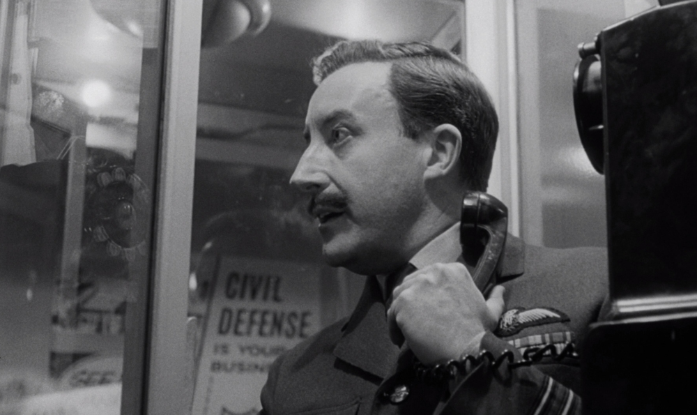 Dr. Strangelove – Mandrake Calls the President