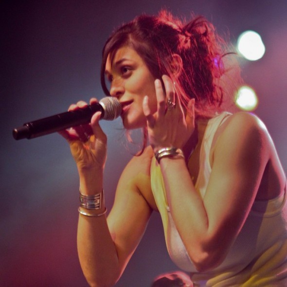 Fighting fish (the hood internet remix)