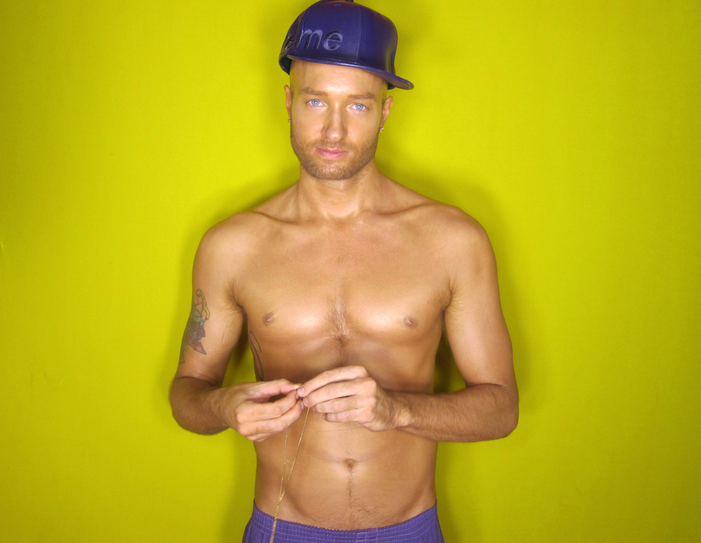 Get Into It (feat. Amanda Lepore)