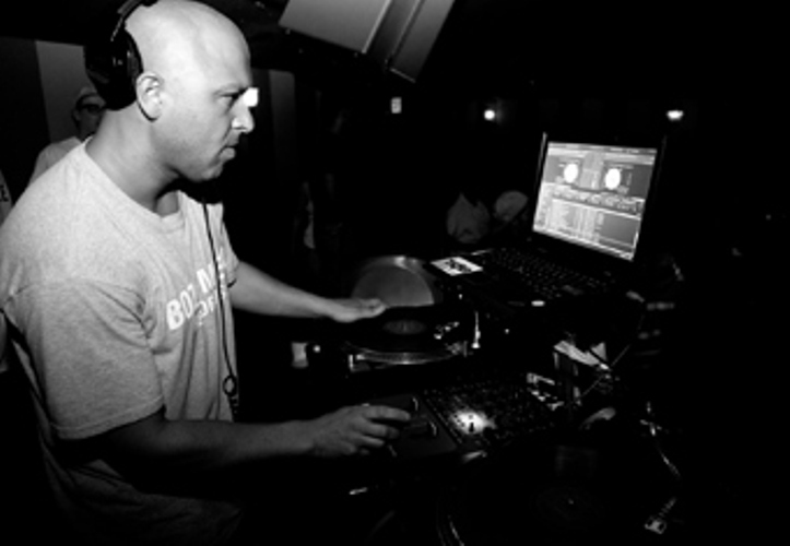 7L & Beyonder Present: Vinyl Thug Music