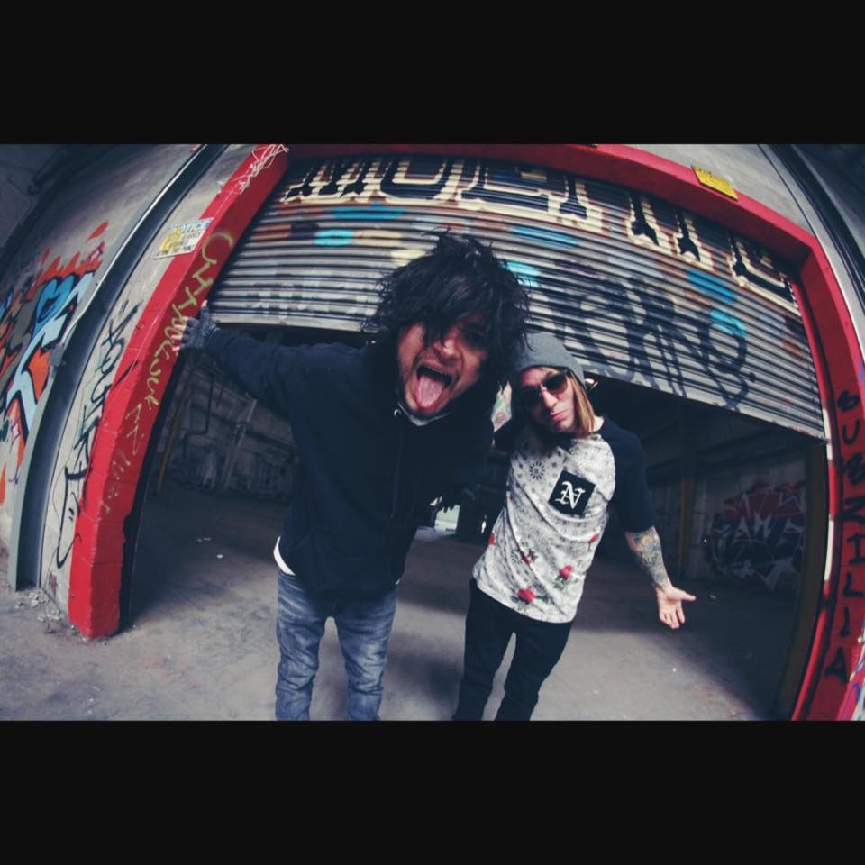 Never back down (feat. deuce)