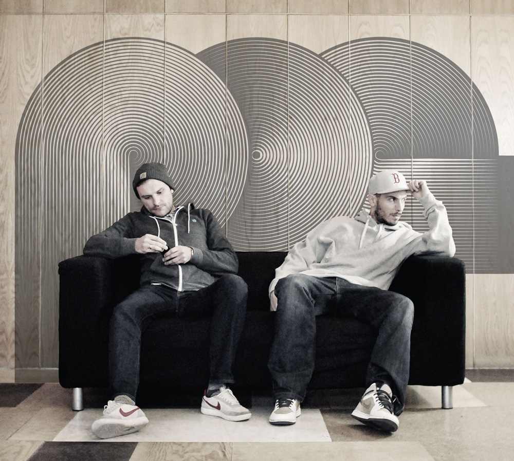 Track 05 on Projekt Ostry Emade - Złodzieje Zapalniczek