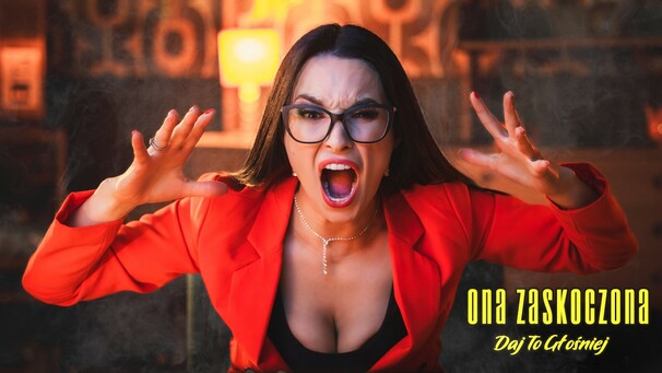ONA ZASKOCZONA