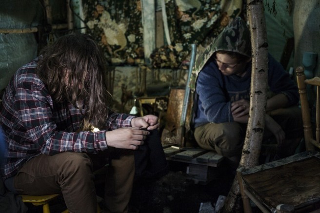 Joko sinä tulet tänne alas tai minä nousen sinne