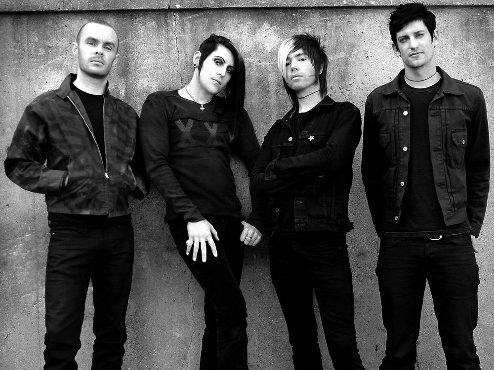 Silver And Cold – Live From Long Beach Arena