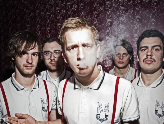 Songs für liam – skeletron vs. kraftklub remix