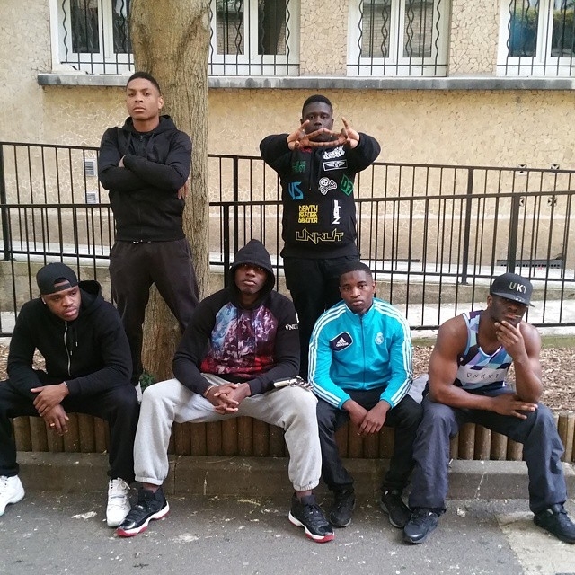 Vrai „ENGLISH TRADUCTION”